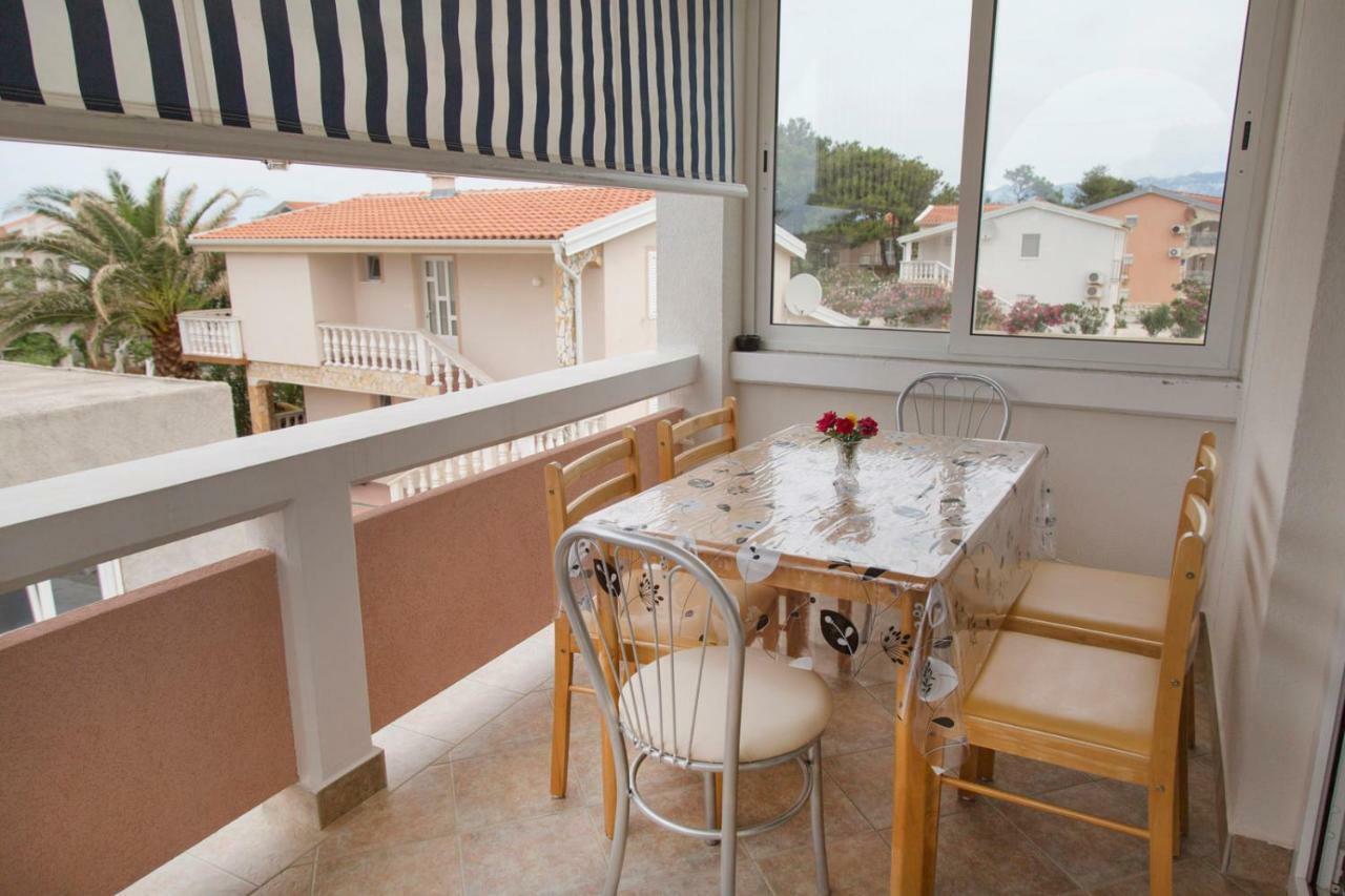 Apartments Beba Vir Kültér fotó
