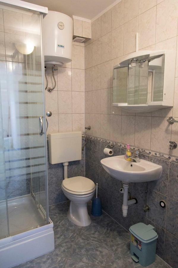 Apartments Beba Vir Kültér fotó