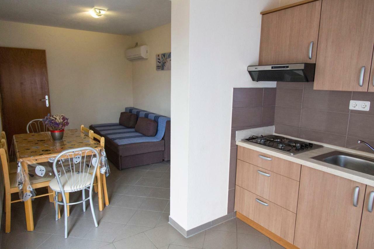 Apartments Beba Vir Kültér fotó